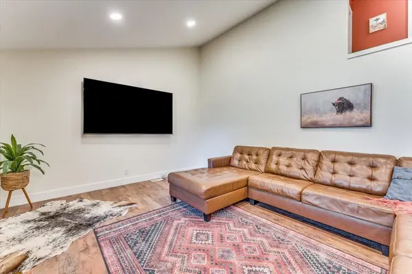 6 Tonjo Ct, Goddard, KS 67052