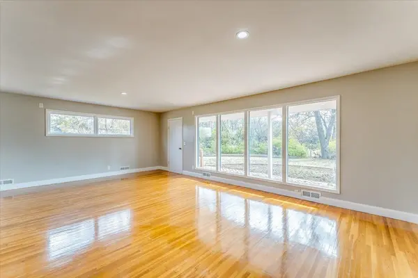 2250 N Roosevelt Ave, Wichita, KS 67220