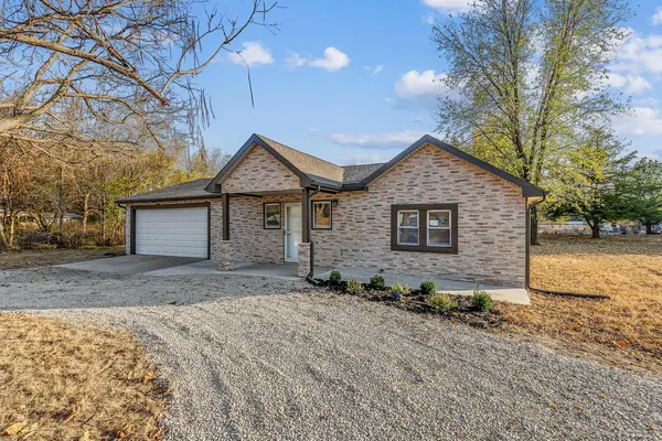 129 E Dorrell St,  Haysville,  KS 67060