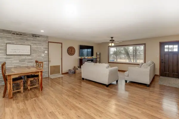 1801 S 375th St W, Cheney, KS 67025