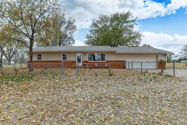 1801 S 375th St W, Cheney, KS 67025