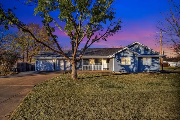 100 SW 9TH ST, Newton, KS 67114