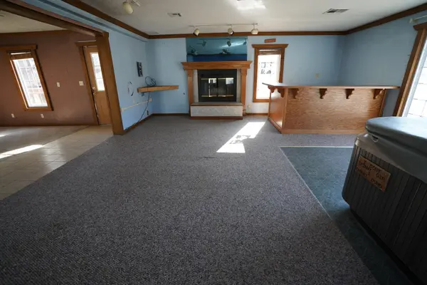 220 W Nicole, Haysville, KS 67060