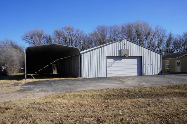 220 W Nicole, Haysville, KS 67060
