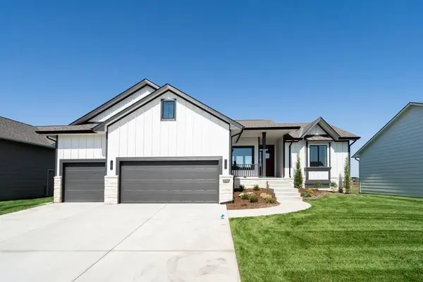 4945 N Emerald Ct, Maize, KS 67101
