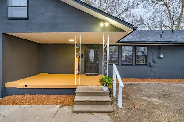 1012 S Bluffview Dr, Wichita, KS 67218