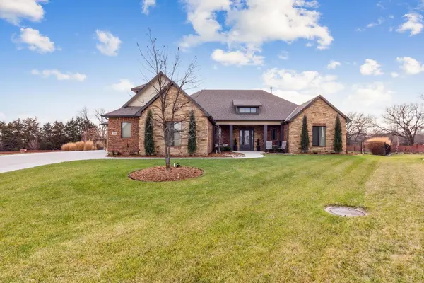 2325 S Ironstone Ct, Wichita, KS 67230