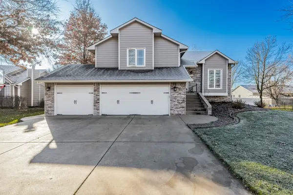215 E Lockridge St, Mulvane, KS 67110