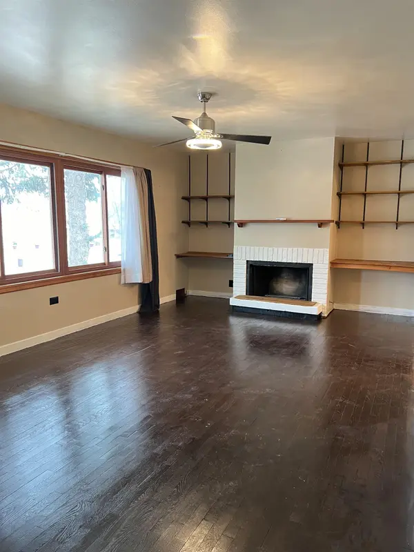 217 W 12th St, Larned, KS 67550