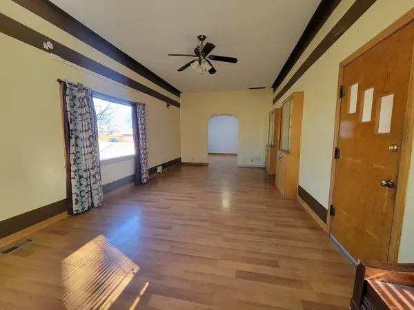 304 S Market St, Caldwell, KS 67022