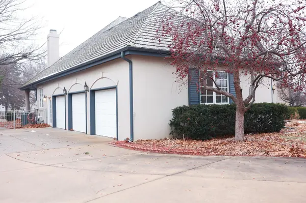 14231 E Donegal Cir, Wichita, KS 67230