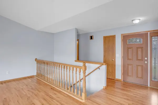 409 Rosewood Ct, Hesston, KS 67062