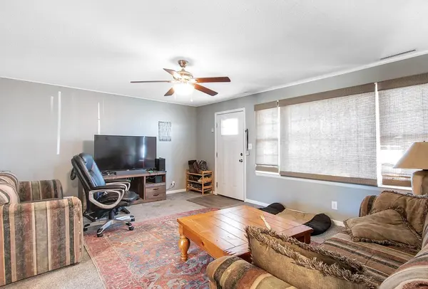 611-615 S Ruth Ave, Andover, KS 67002