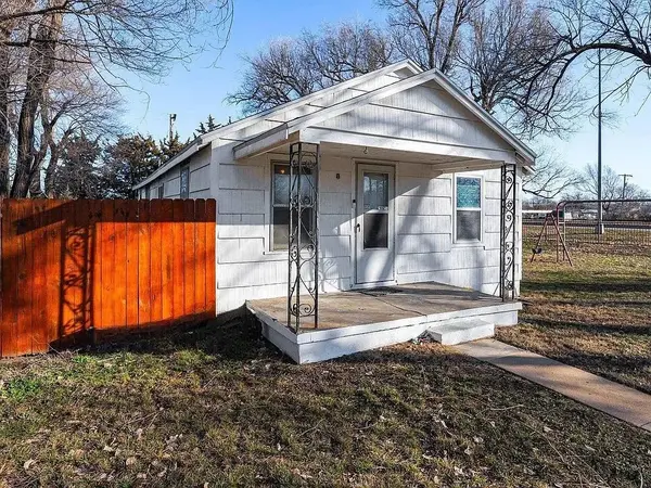 1400 E 6th Ave, Hutchinson, KS 67501
