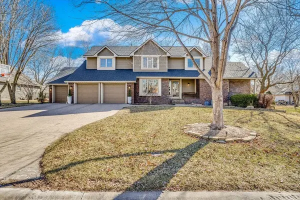 2556 N Greenleaf Ct, Wichita, KS 67226