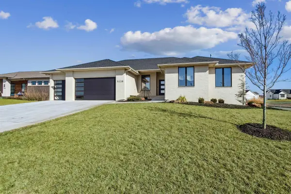 3220 N Pine Grove Cir, Wichita, KS 67205