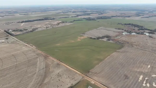 000 SW 100 St, Zenda, KS 67159