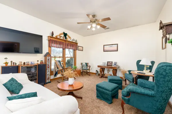 402 N Main St, Argonia, KS 67004