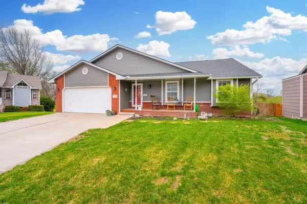 158 Chestnut Dr, Mulvane, KS 67110