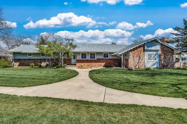 454 S Howe St, Wichita, KS 67209