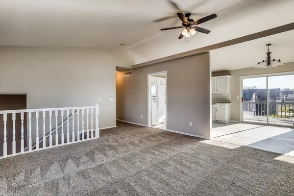 5240 E Ashton Ct, Bel Aire, KS 67220
