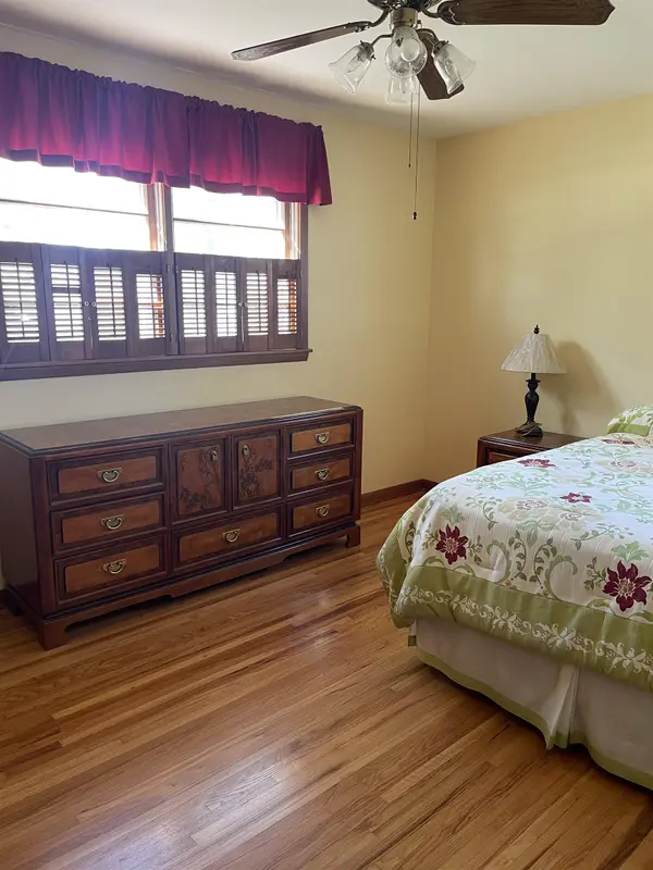 512 W 4th, Valley Center, KS 67147