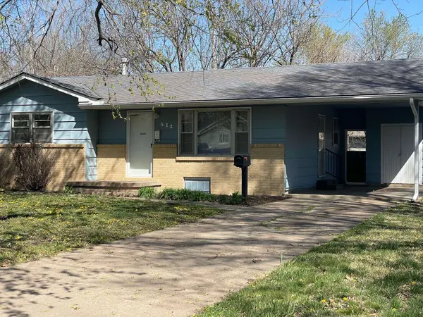 512 W 4th, Valley Center, KS 67147