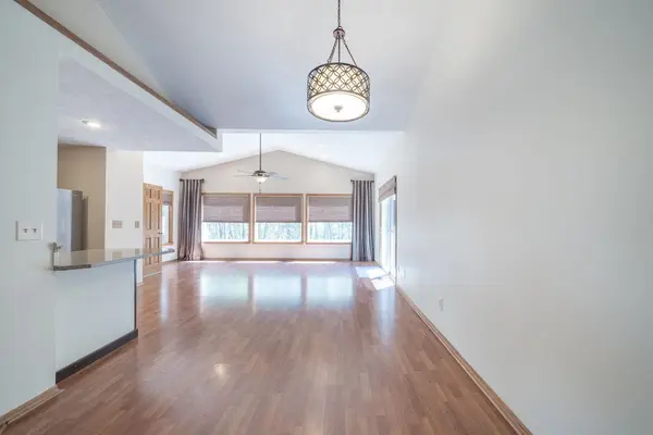 1351 E Longhorn Dr, Derby, KS 67037