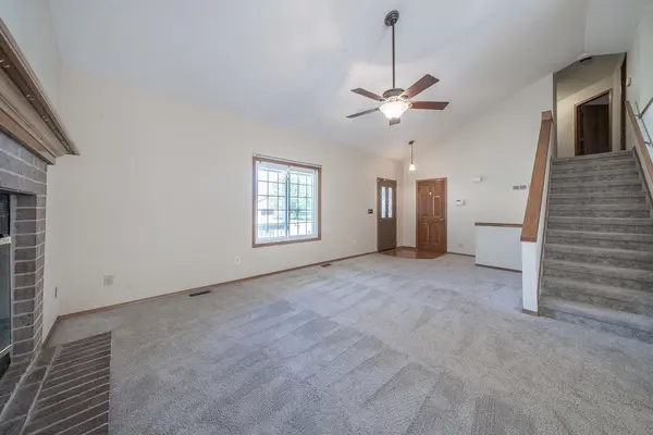 1351 E Longhorn Dr, Derby, KS 67037