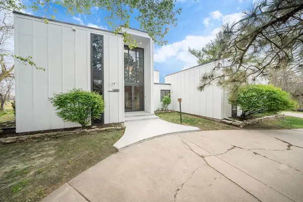 14201 E Wentworth Ct, Wichita, KS 67230