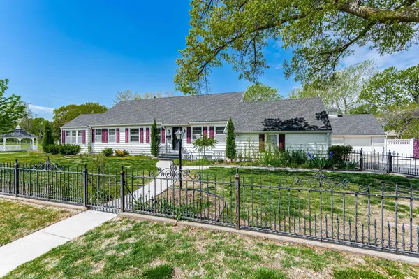 1541 N Pleasantview Dr, Wichita, KS 67203