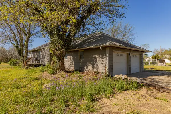 10605 114th Ter, Augusta, KS 67010