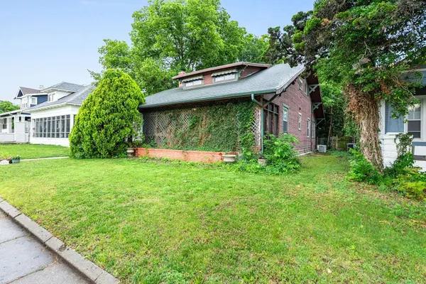 3329 E 1st St N, Wichita, KS 67208