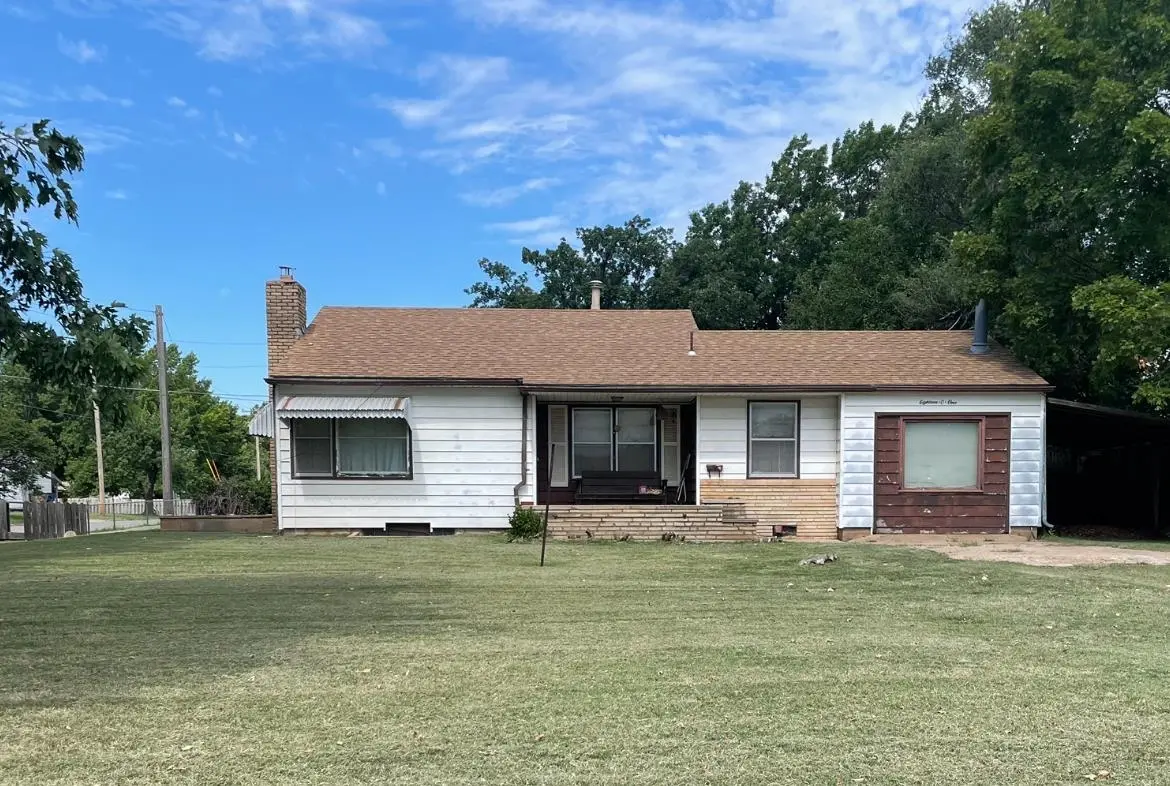 1801 N Main St, Kingman, KS 67068