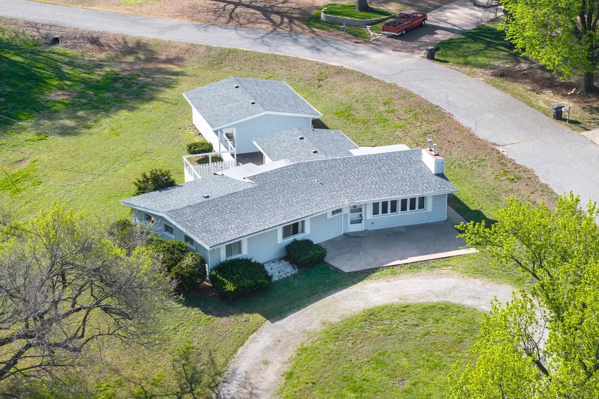 29 Eastwood, Arkansas City, KS 67005