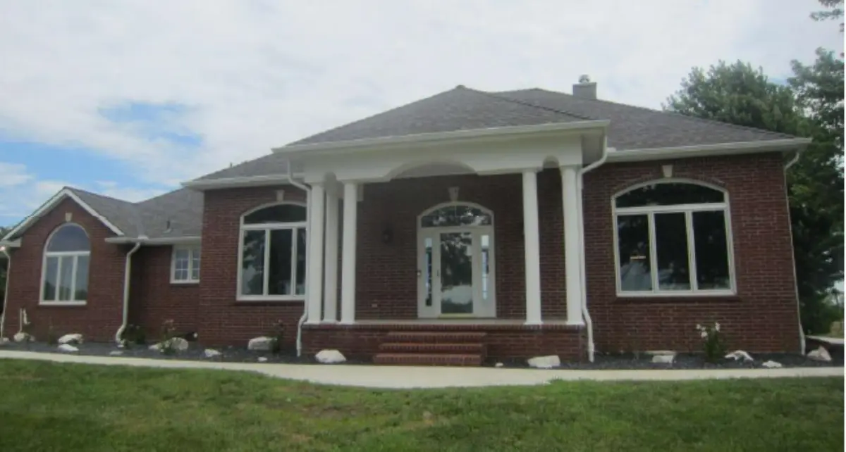 8850 S Greenwich Rd, Derby, KS 67037