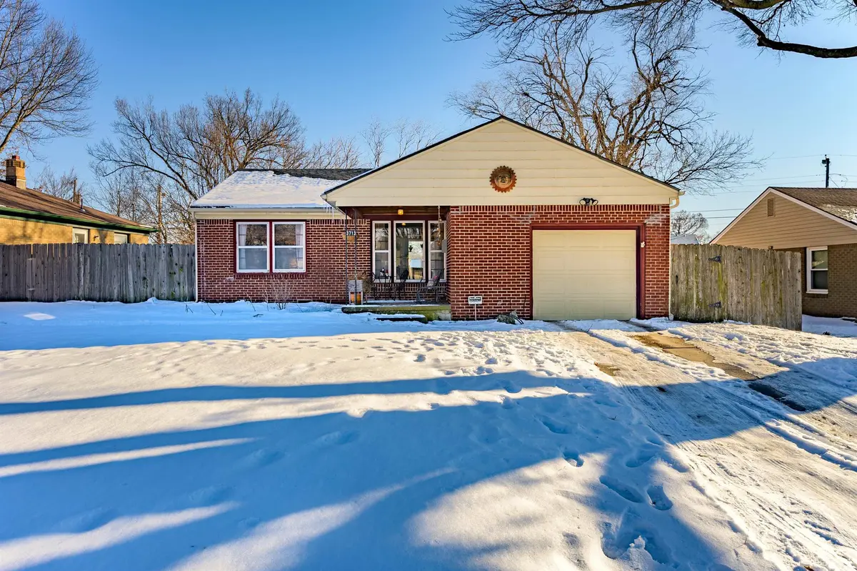 3713 E Meadowlane, Wichita, KS 67218