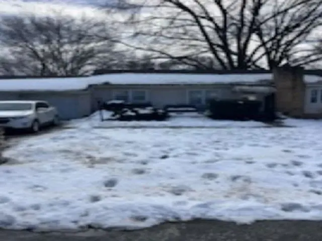 8025 Waverly Ave, Kansas City, KS 66109
