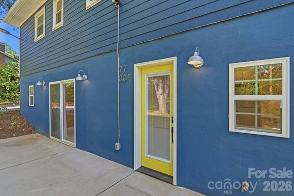 77 Trotter PL, Asheville, NC 28806