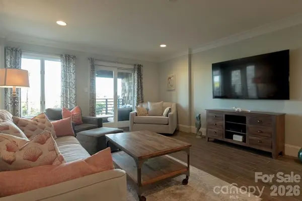 4413 Sea Forest DR, Kiawah Island, SC 29455