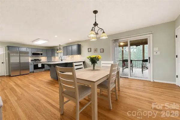 5725 Gunpowder RD, Granite Falls, NC 28630
