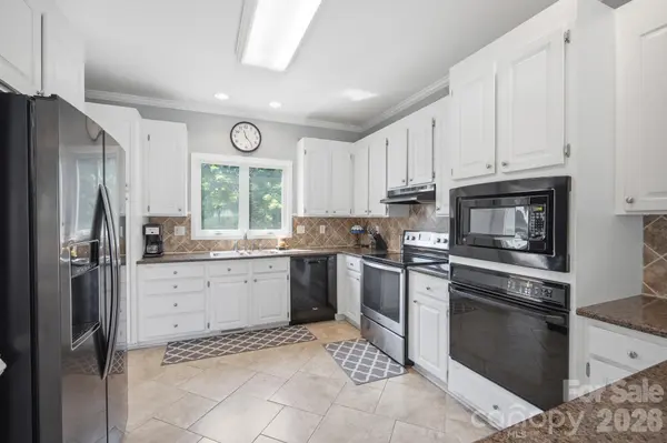 825 Timberlane TRL, Salisbury, NC 28147