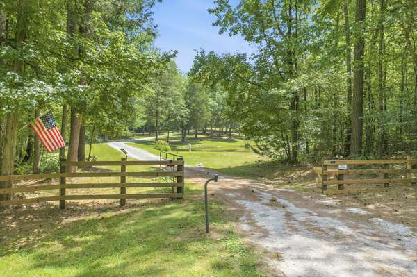 899 Wilkinstown Rd, Parsons, TN 38363