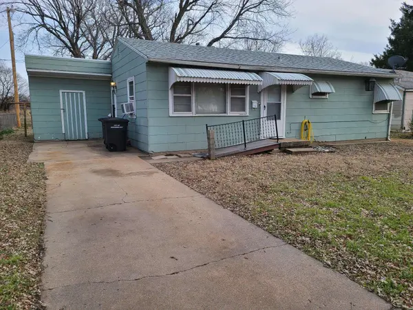 1424 S C St,  Arkansas City,  KS 67005