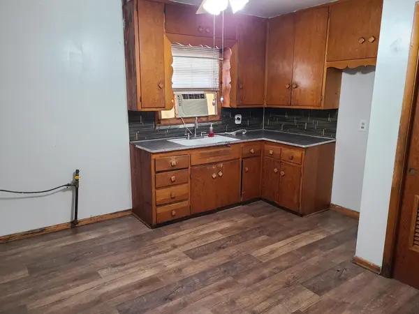 1424 S C St, Arkansas City, KS 67005