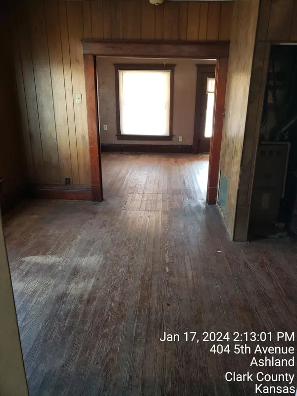 410 W 5th Ave, Ashland, KS 67831