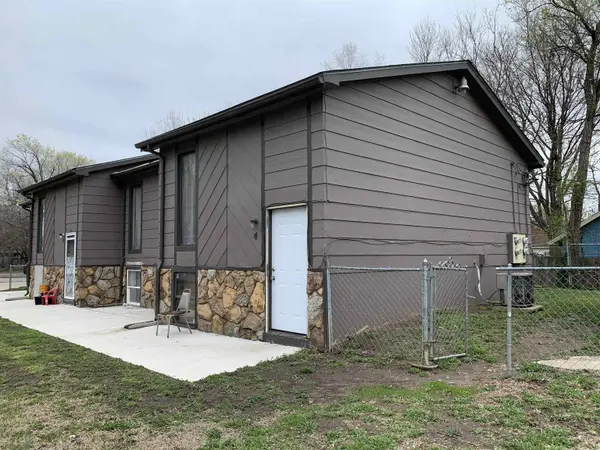 421 N Ash St, Wichita, KS 67214