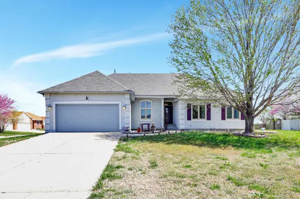 9517 E PEBBLEBROOK CT., Wichita, KS 67207