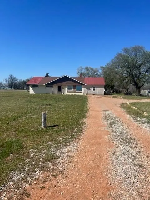 858 NE 120 Rd, Danville, KS 67036