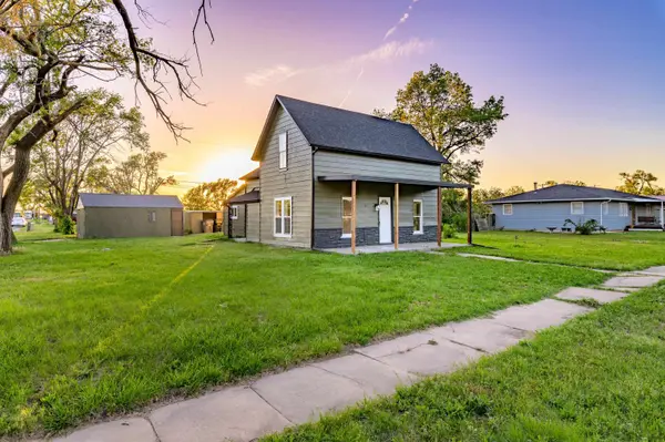 303 N Kansas Ave, Burrton, KS 67020